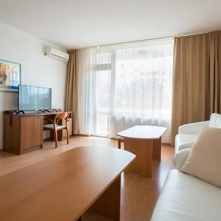 Perla Plaza 3* بريمورسكو