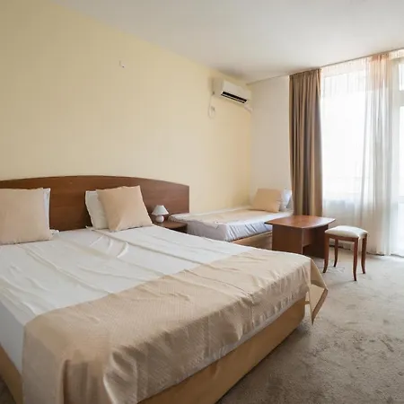 Perla Plaza بريمورسكو