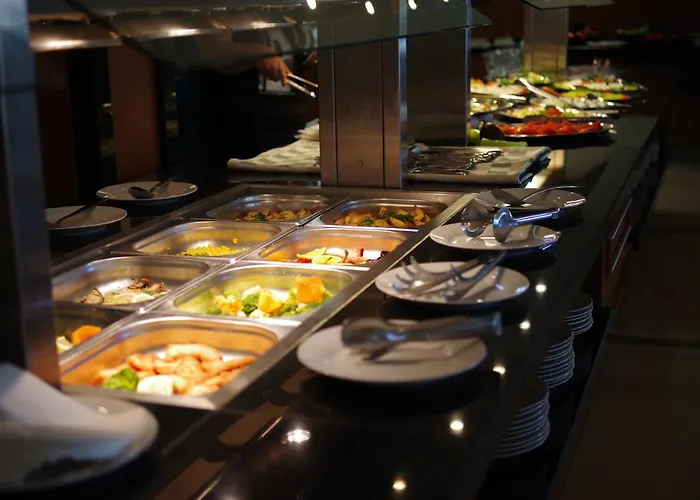 Perla Plaza Hotel 3*