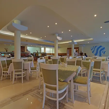 Perla Plaza 3* פרימורסקו