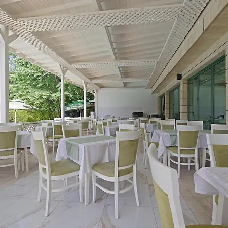 Perla Plaza פרימורסקו