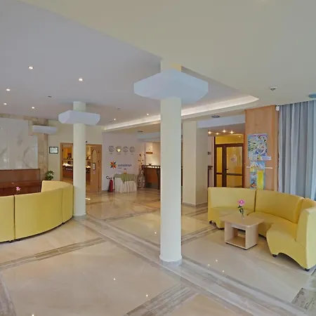 Perla Plaza מלון פרימורסקו