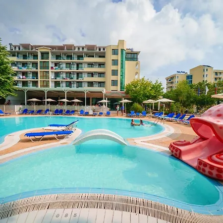 מלון Perla Plaza